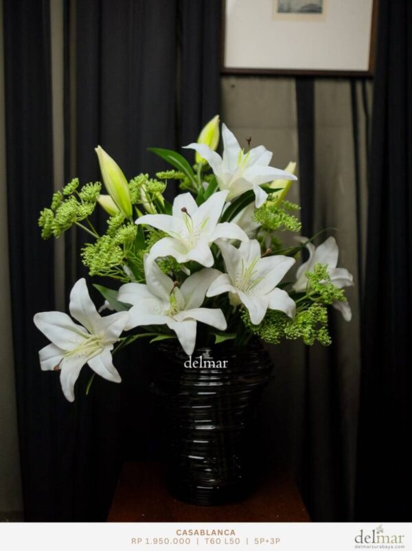 Rangkaian Casablanca & Lace Flower untuk Pantry