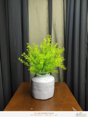 Filler Bunga Daun untuk Powder Room